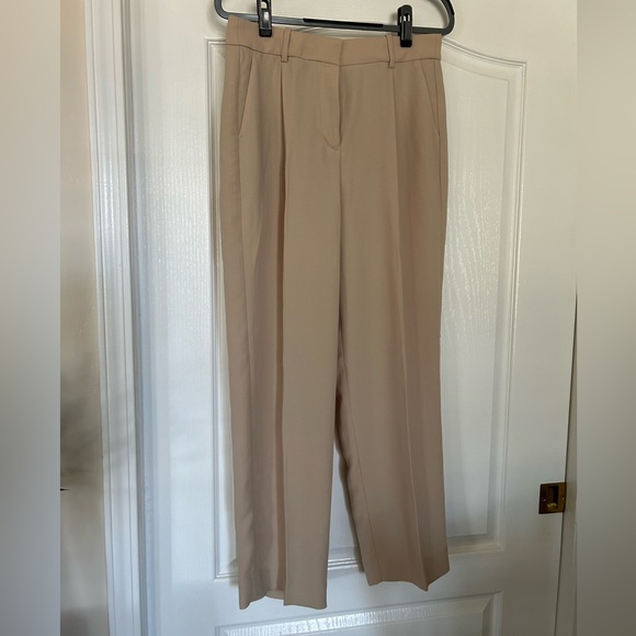 J.Crew NWT Essential pants in city crepe Size 8 Light Khaki Trouser - Picture 1 of 7
